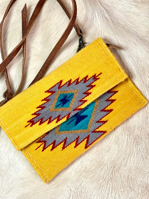 Santa Fe Wool Clutch/Crossbody