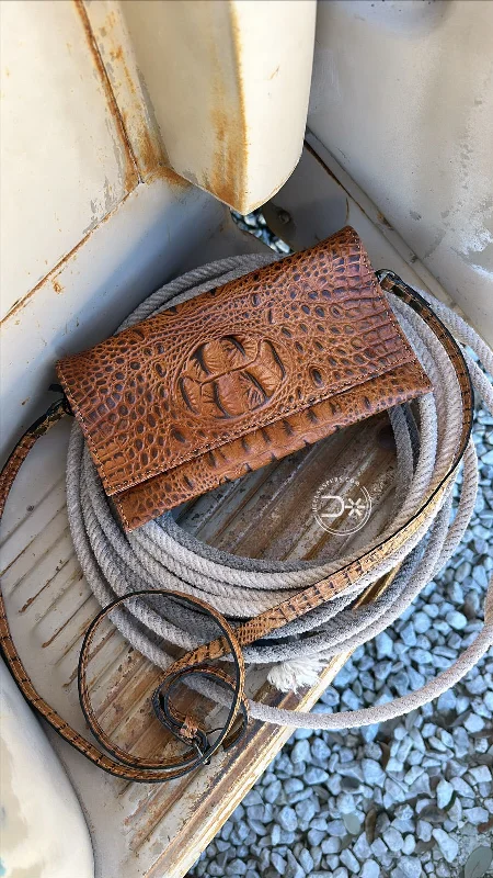 The Lady Mae Croc Wallet/Crossbody